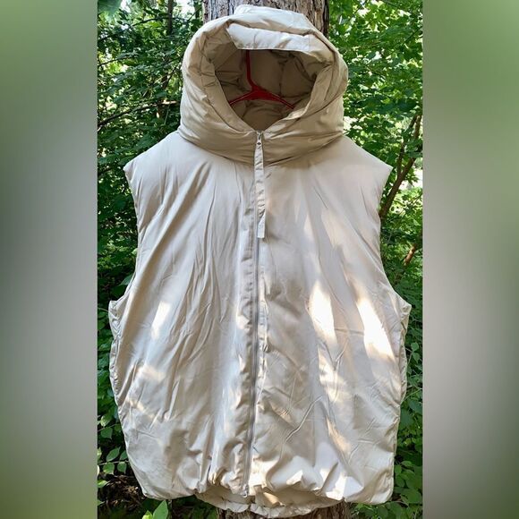 BDG Urban Outfitters Men's Cocoon Puffer Vest Taupe XXL New MSRP $ 149 NWT - Picture 4 of 12